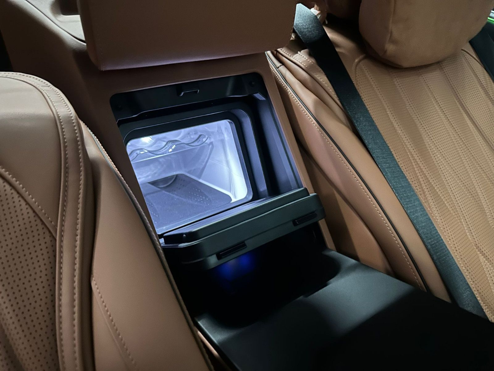 Fahrzeugabbildung Mercedes-Benz S 63 E Performance L *KERAMIK*TV*CARBON*4D*