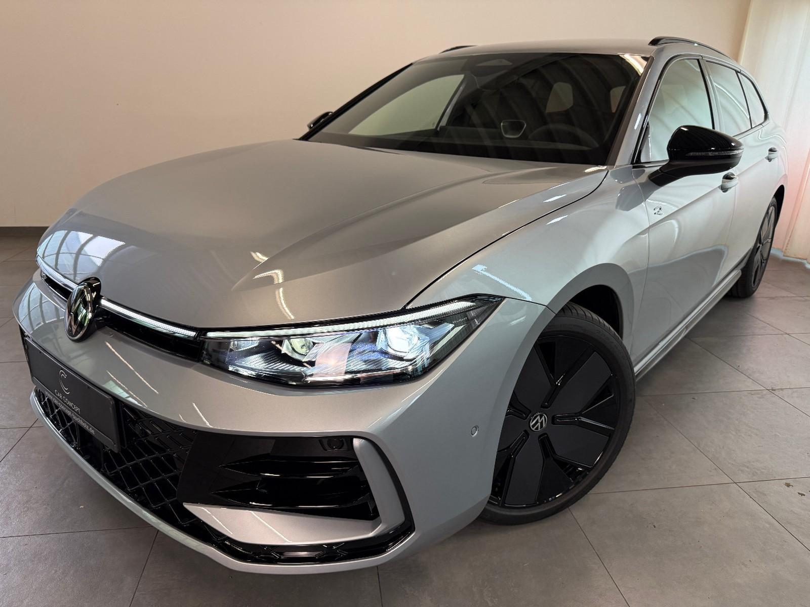 Volkswagen Passat Var 2.0 TSI 4M R-Line AHK HEAD UP BLACK