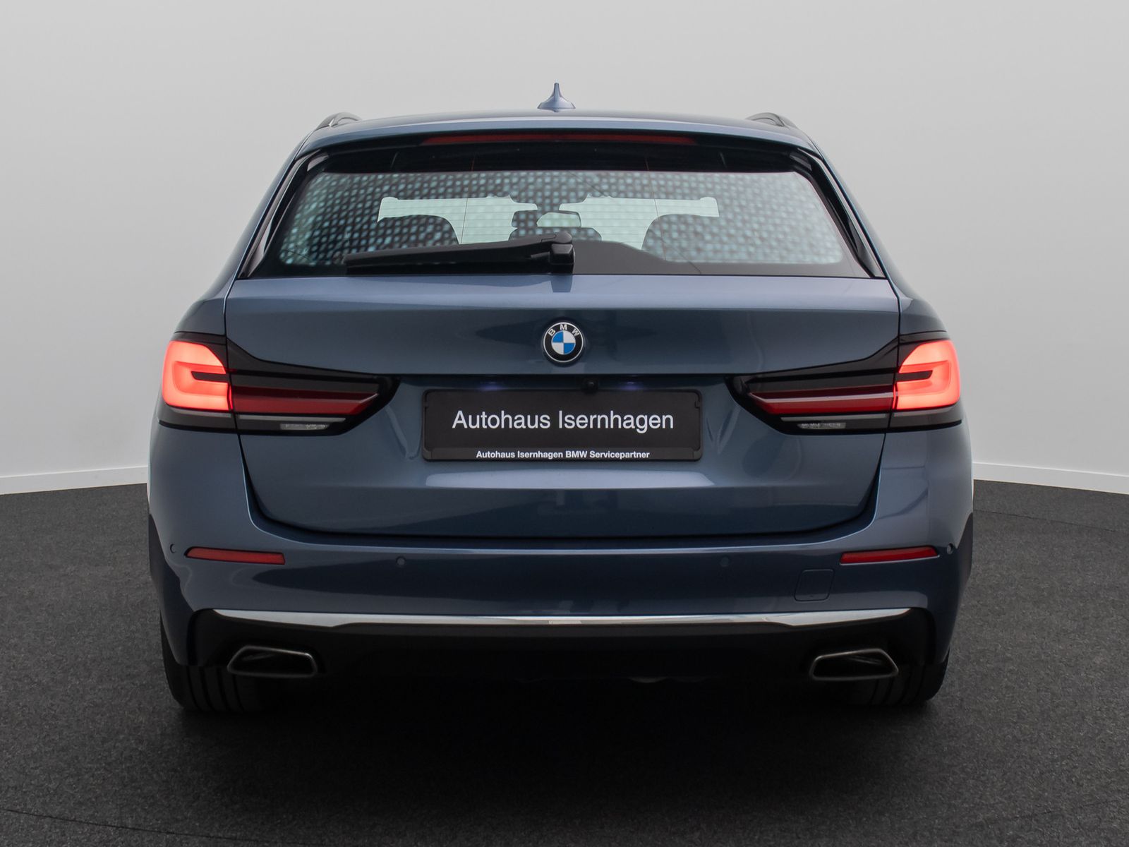 Fahrzeugabbildung BMW 530d LuxuryLine 360&deg;Laser HUD DAB H/K SoftCL AHK