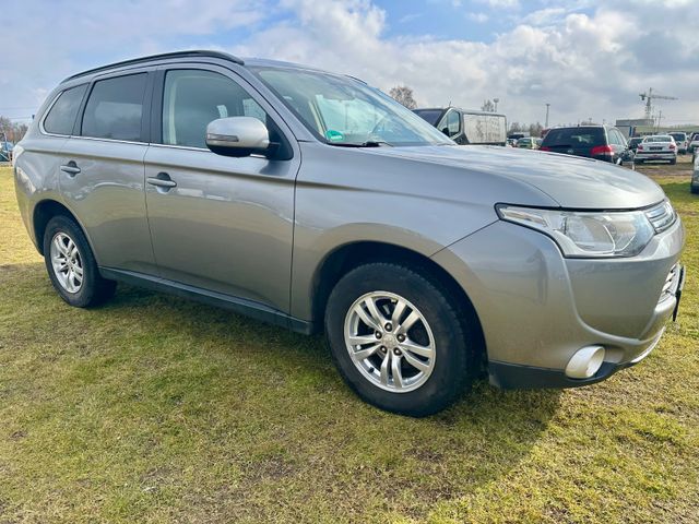 Mitsubishi Outlander ClearTec Invite 4WD