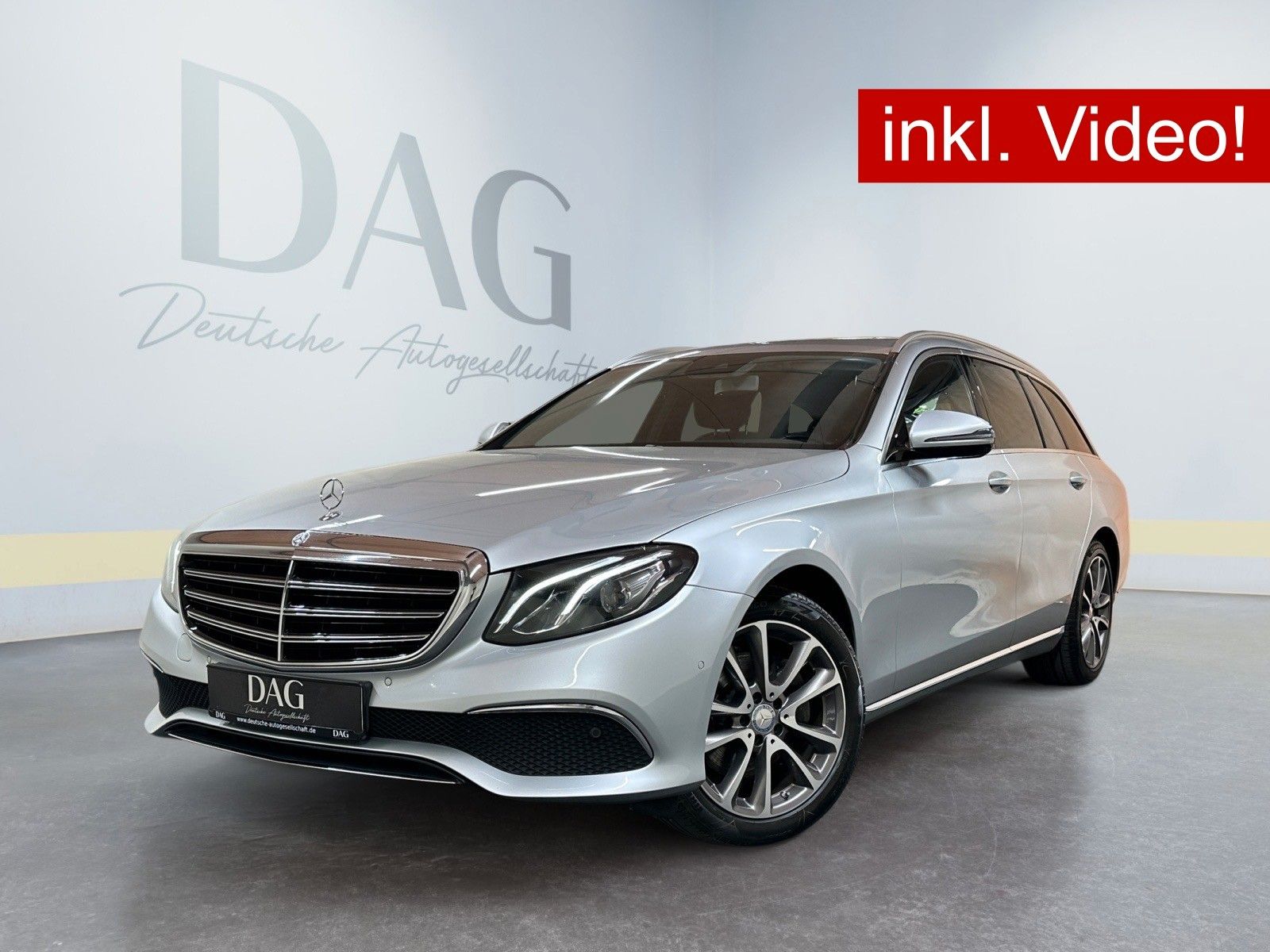 MERCEDES-BENZ E 220 d T-Modell +LED+S.DACH+WIDESCREEN+AHK+BURM