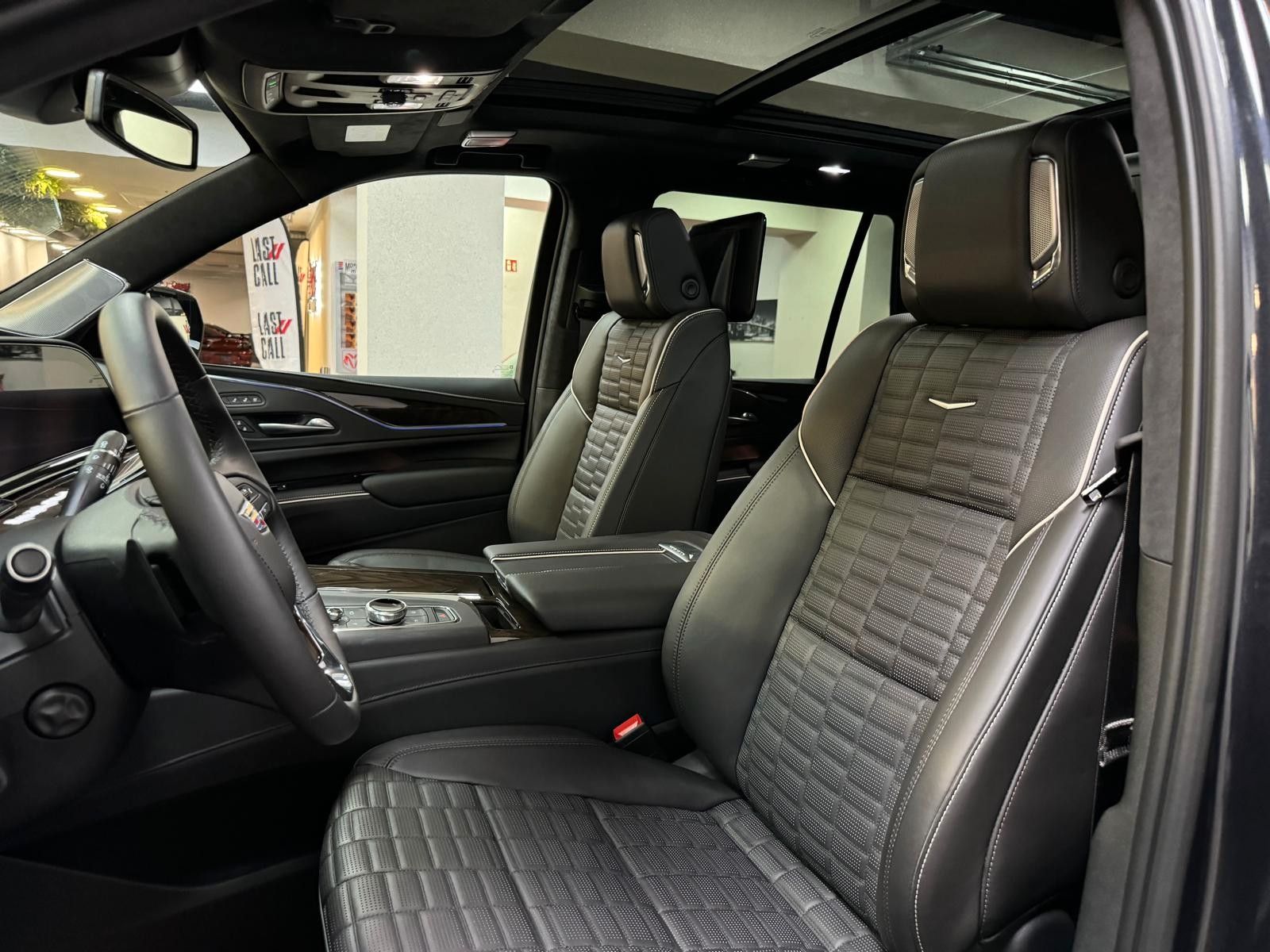 Fahrzeugabbildung Cadillac ESCALADE SPORT-PLATINUM 6.2 V8 -NIGHT VI.-LPG