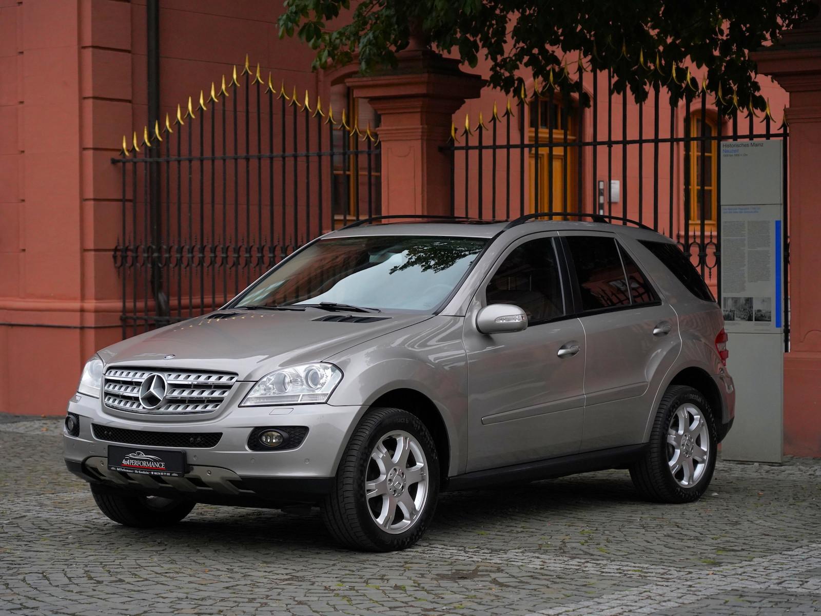 Mercedes-Benz ML 320 CDI 4Matic*Carplay~AHK~S-Dach~Luft~Xenon*