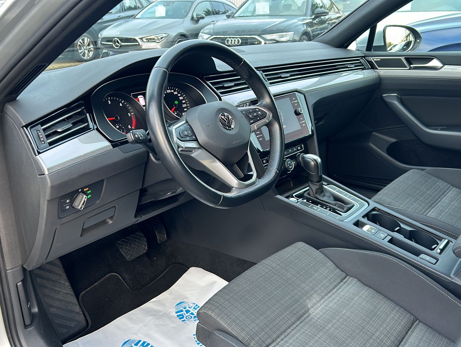 Fahrzeugabbildung Volkswagen Passat Var. 2,0 TDI DSG Business