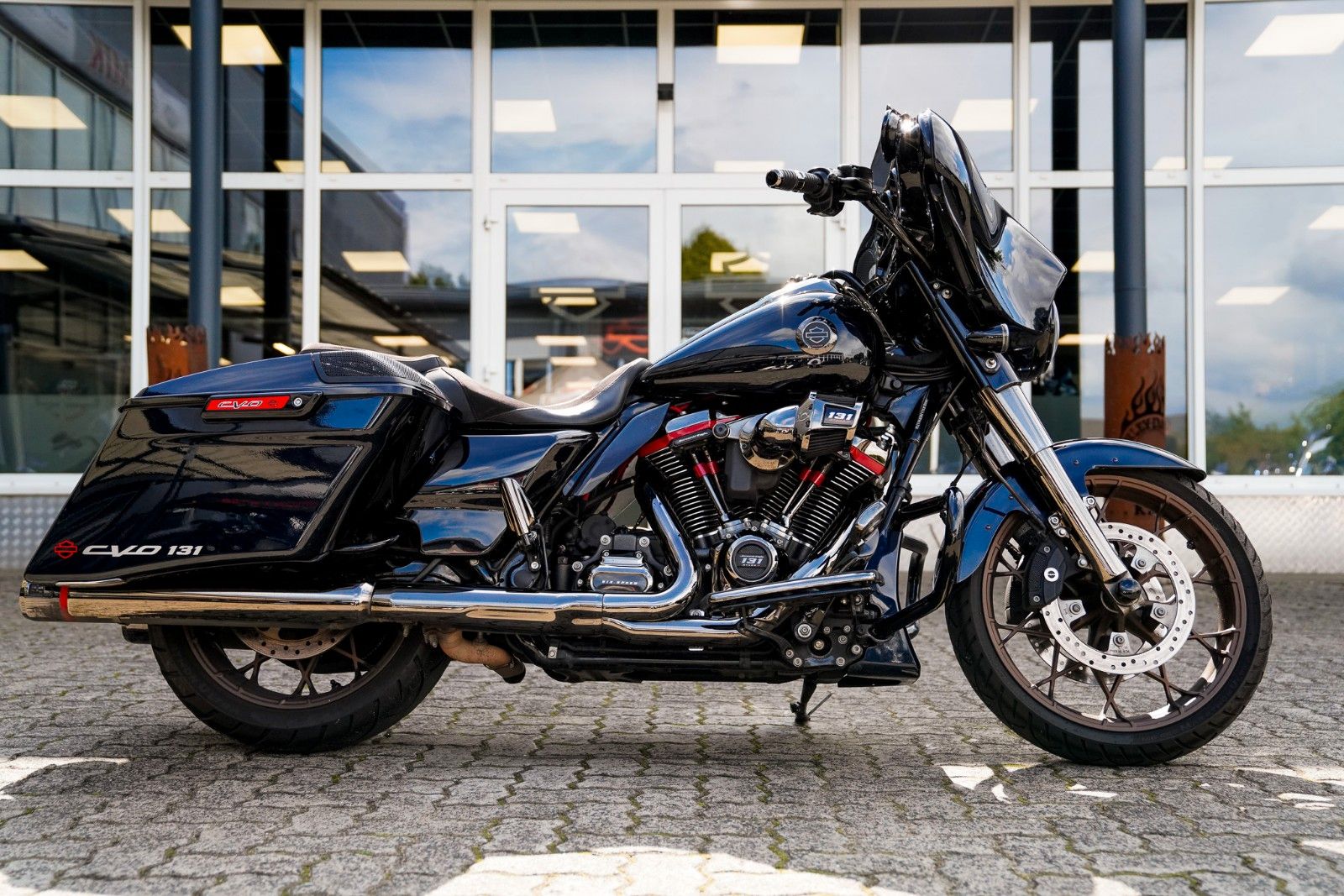 Fahrzeugabbildung Harley-Davidson CVO Street Glide -Jekill&Hyde-Stage IV Kit 131ci