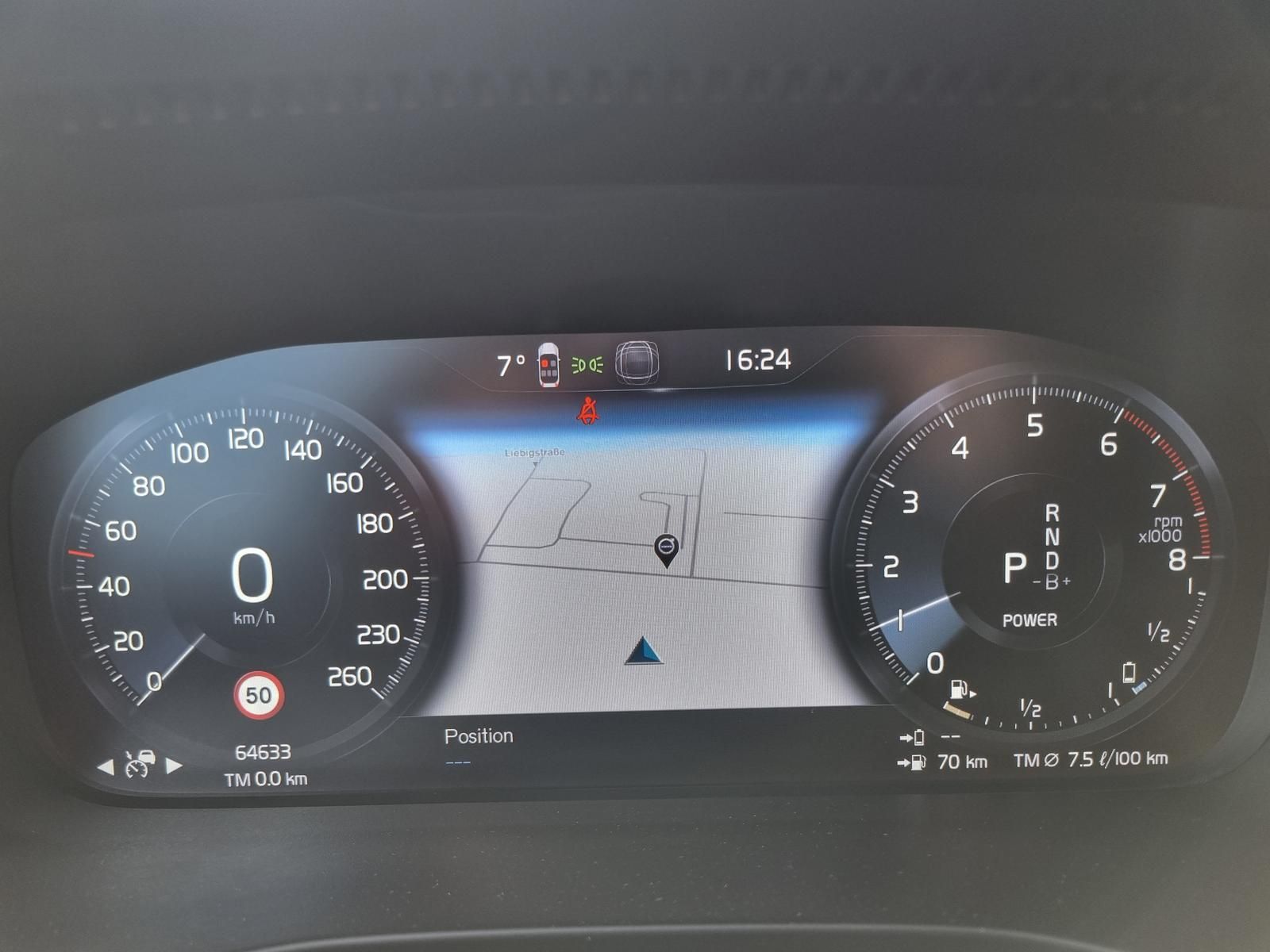 Fahrzeugabbildung Volvo XC40 T4 Recharge R-Design 'AHK, Panoramadach'