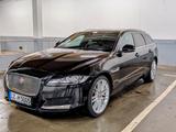 Jaguar XF 20d Portfolio Sportbrake - Scheckheft - gebrauchte Jaguar XF aus dem Jahr 2020