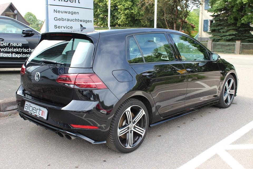 Volkswagen Golf R 4Motion