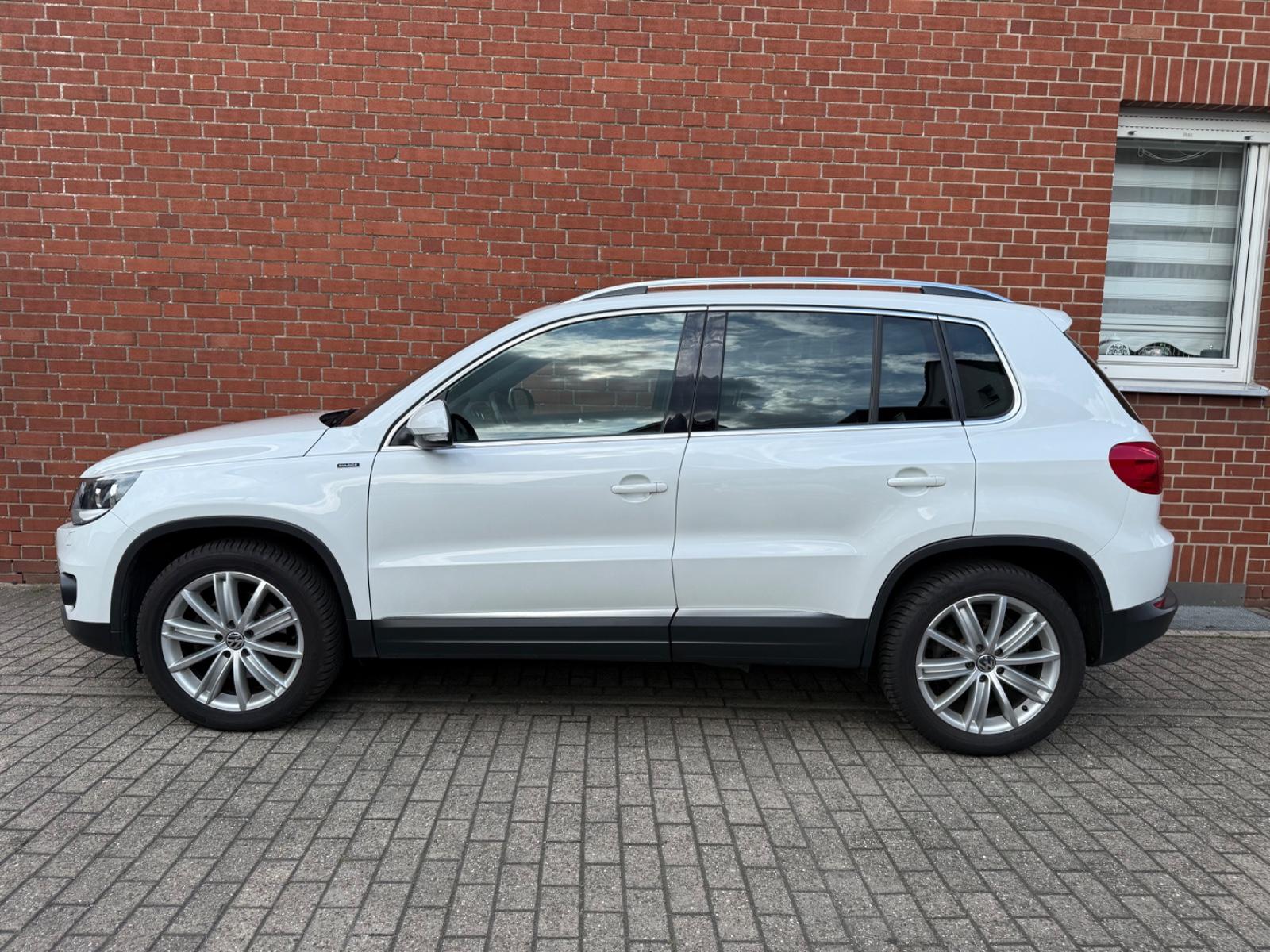 Volkswagen Tiguan Lounge Sport & Style 1.4BMT"DSG"Navi"Pano