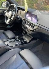 BMW 120i Sport Line Steptronic Sport Line - gebrauchte BMW 120 aus dem Jahr 2021