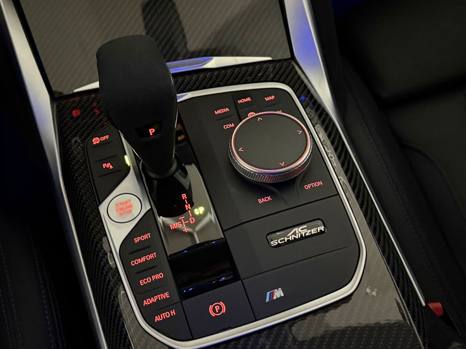 Fahrzeugabbildung BMW M340 d xDrive/STHZ/LASER/HuD/PANO/DRAVIT/DE FZG