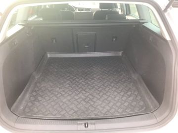 Volkswagen Golf - 9