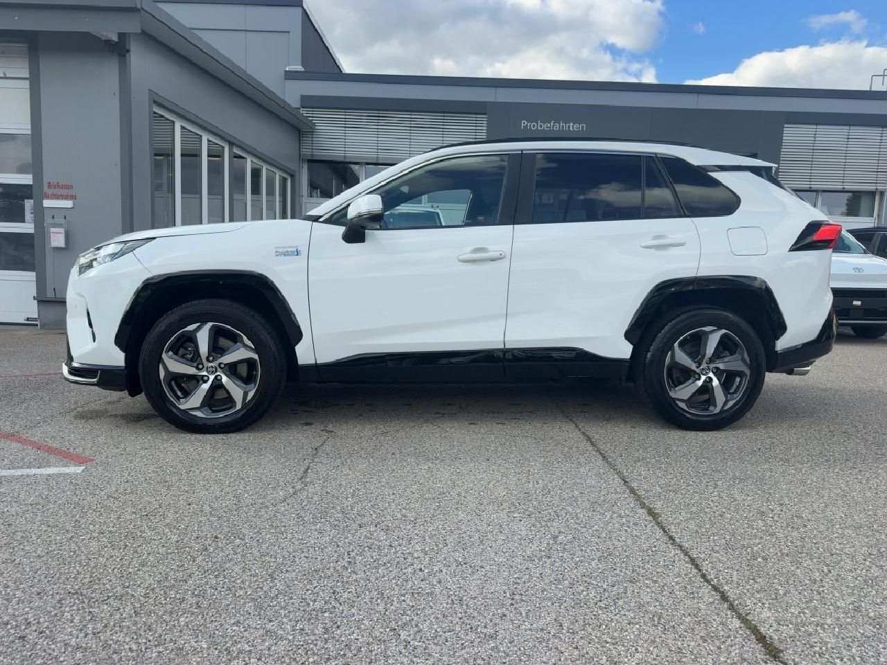 Fahrzeugabbildung Toyota RAV4 2,5 Plug-in Hybrid 4x4*