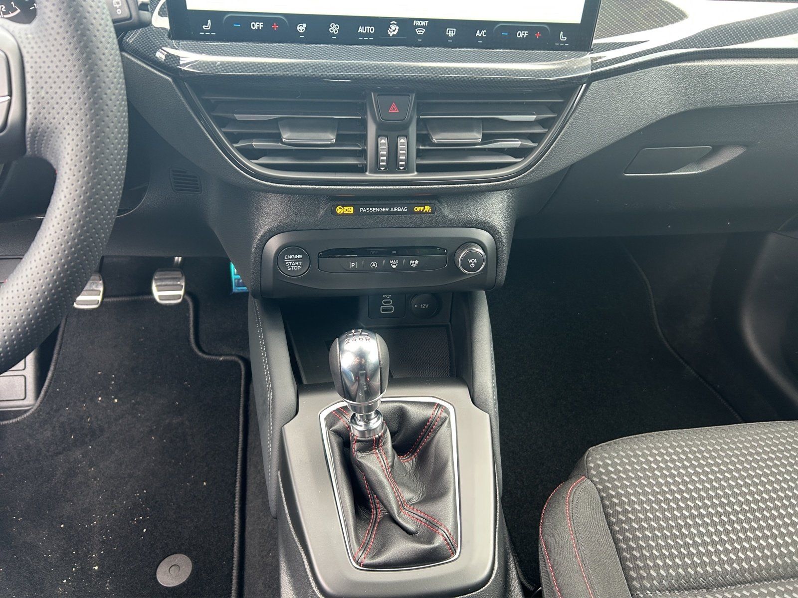 Fahrzeugabbildung Ford Ford Focus Turnier Ecoboost ST-Line