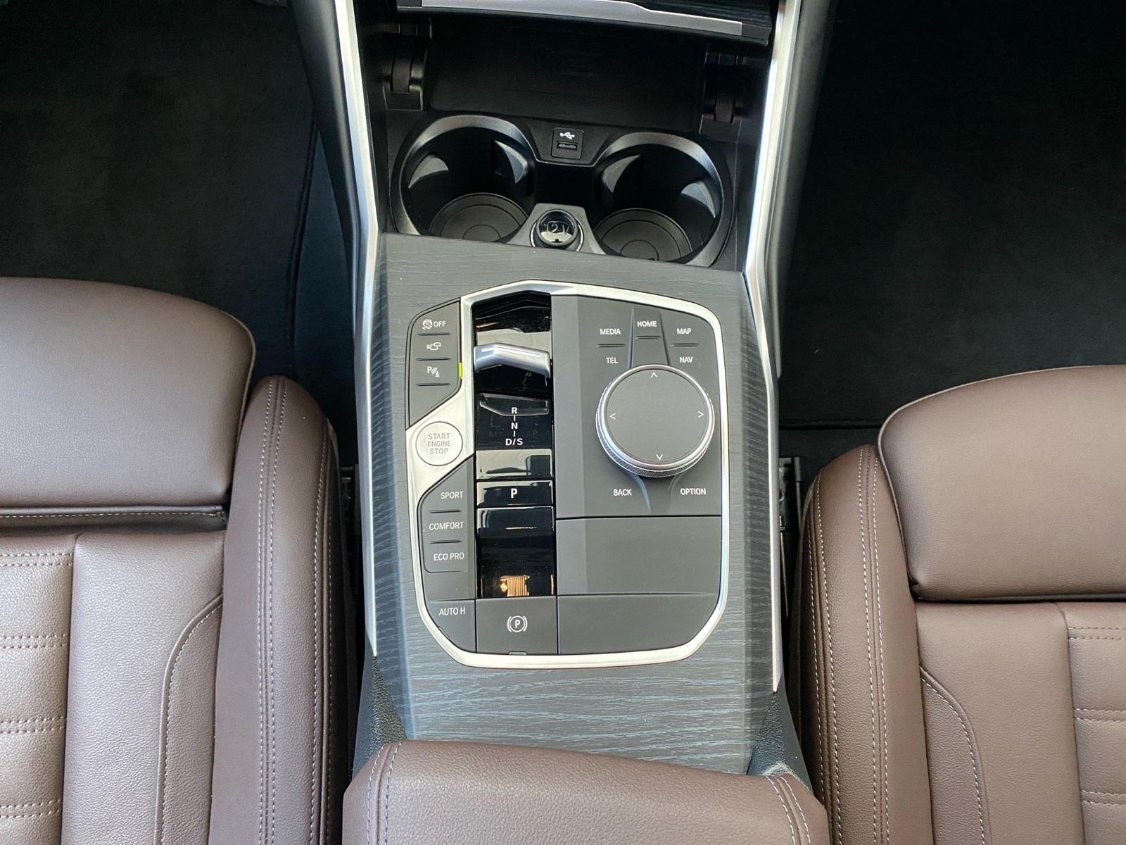 BMW M340d xDrive Touring M Sport Pro STH HUD Pano AH