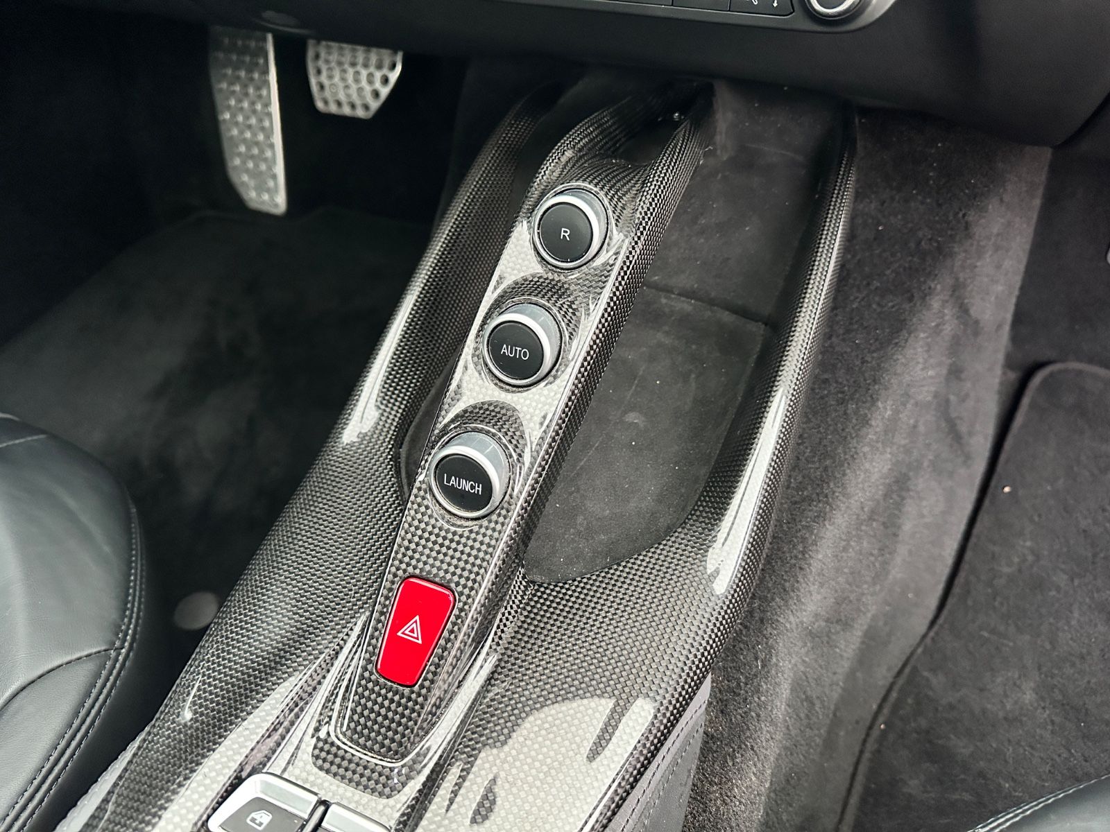 Fahrzeugabbildung Ferrari 812*100% Karbon*LED*Lift*JBL*Display*Kamera