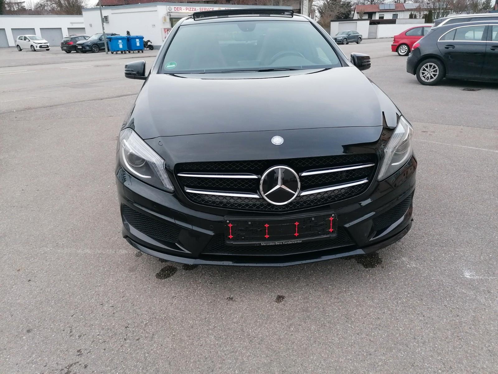 Mercedes-Benz A 200 AMG Line Night Paket Leder Panoramadach