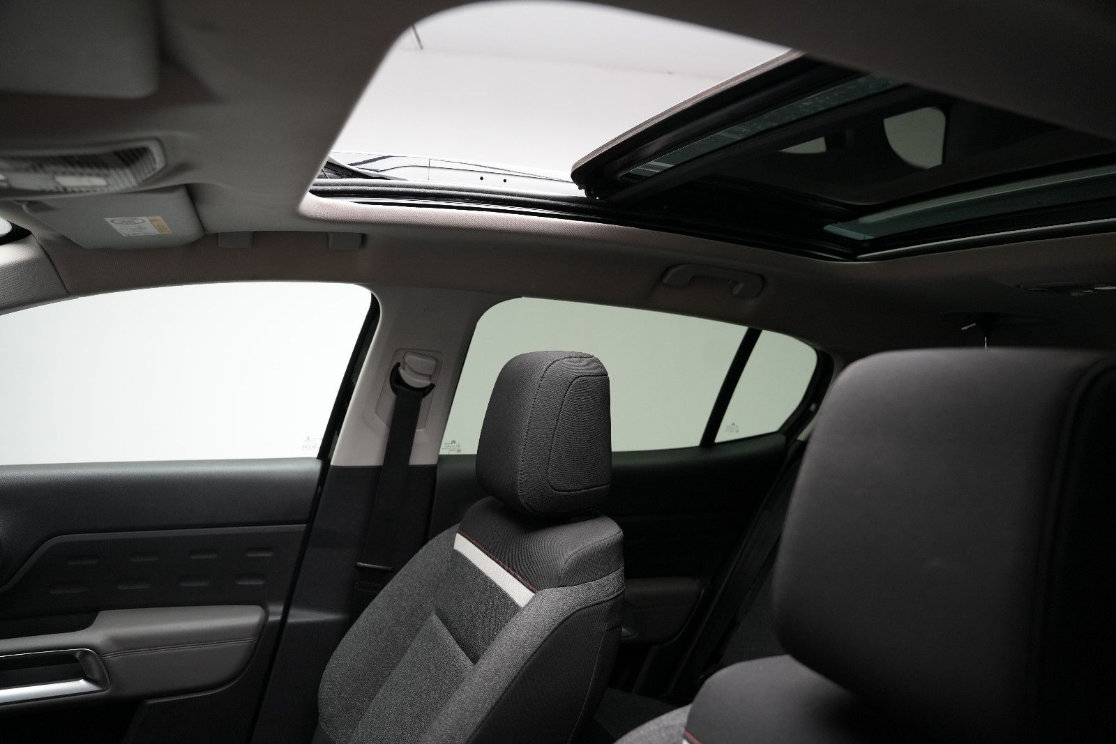 Fahrzeugabbildung Citroën C5 Aircross Feel/360°Cam/Navi/LED/CarPlay/Pano