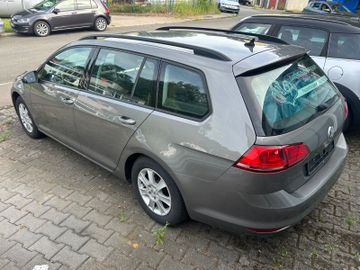 Volkswagen Golf - 3