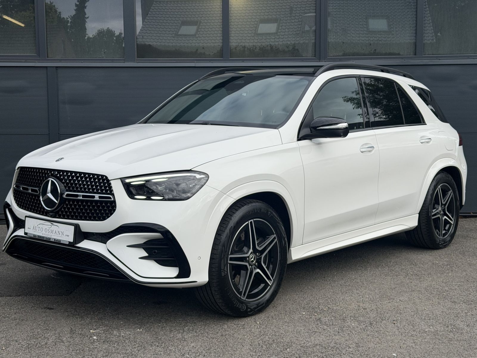 Mercedes-Benz GLE 350 de 4M 9G-TRONIC AMG Line Premium DISTR foto 3