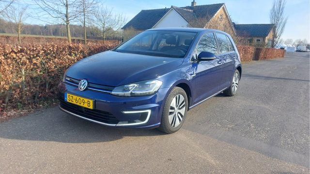 Volkswagen Golf e-Golf CLIMA/NAVI/AUTOMAAT/LED 100605 KM BJ