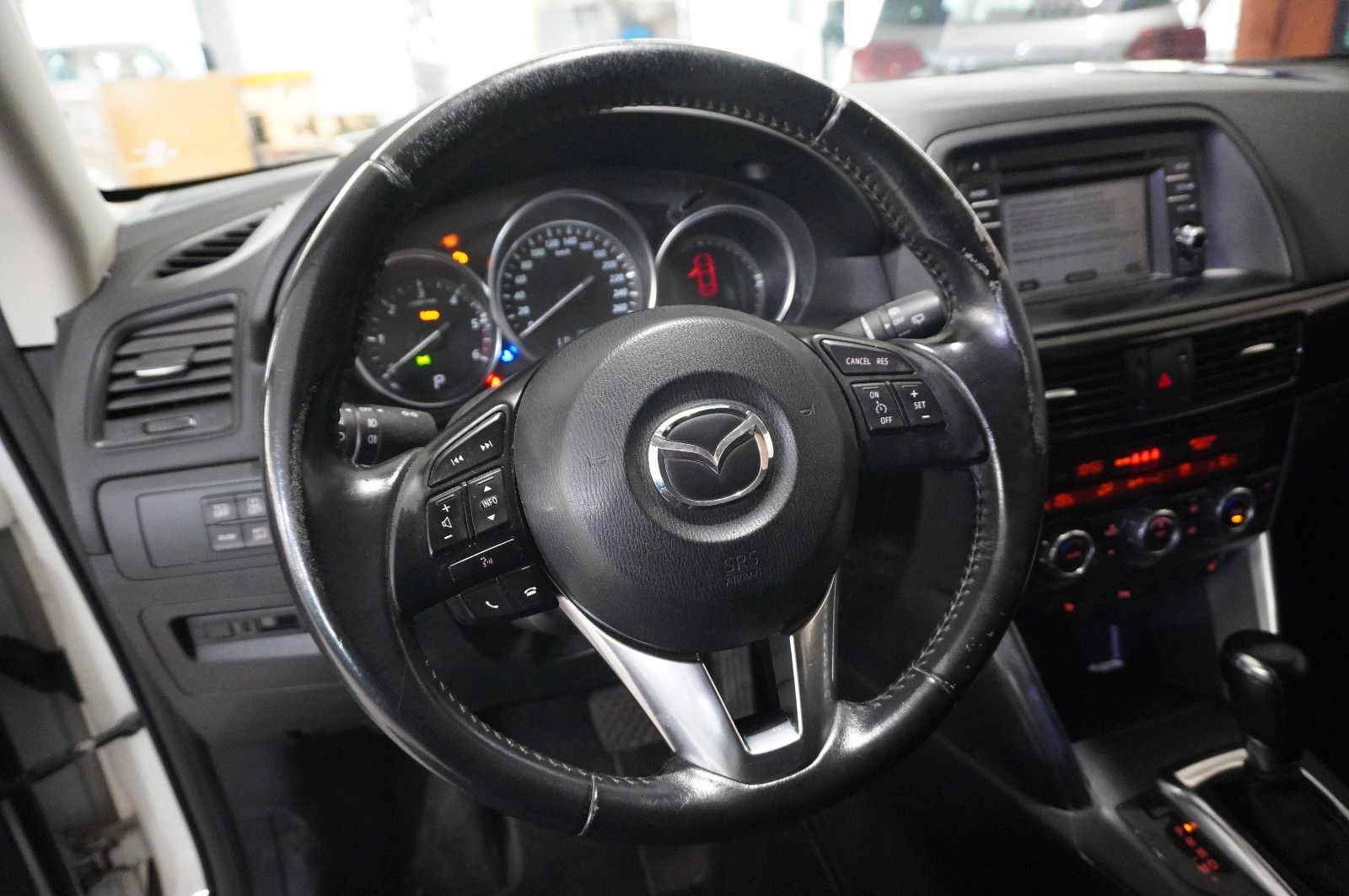 Fahrzeugabbildung Mazda CX-5 2.2 SKYACTIVE SENDO NAVI/BOSE/BI-XENON/AHK