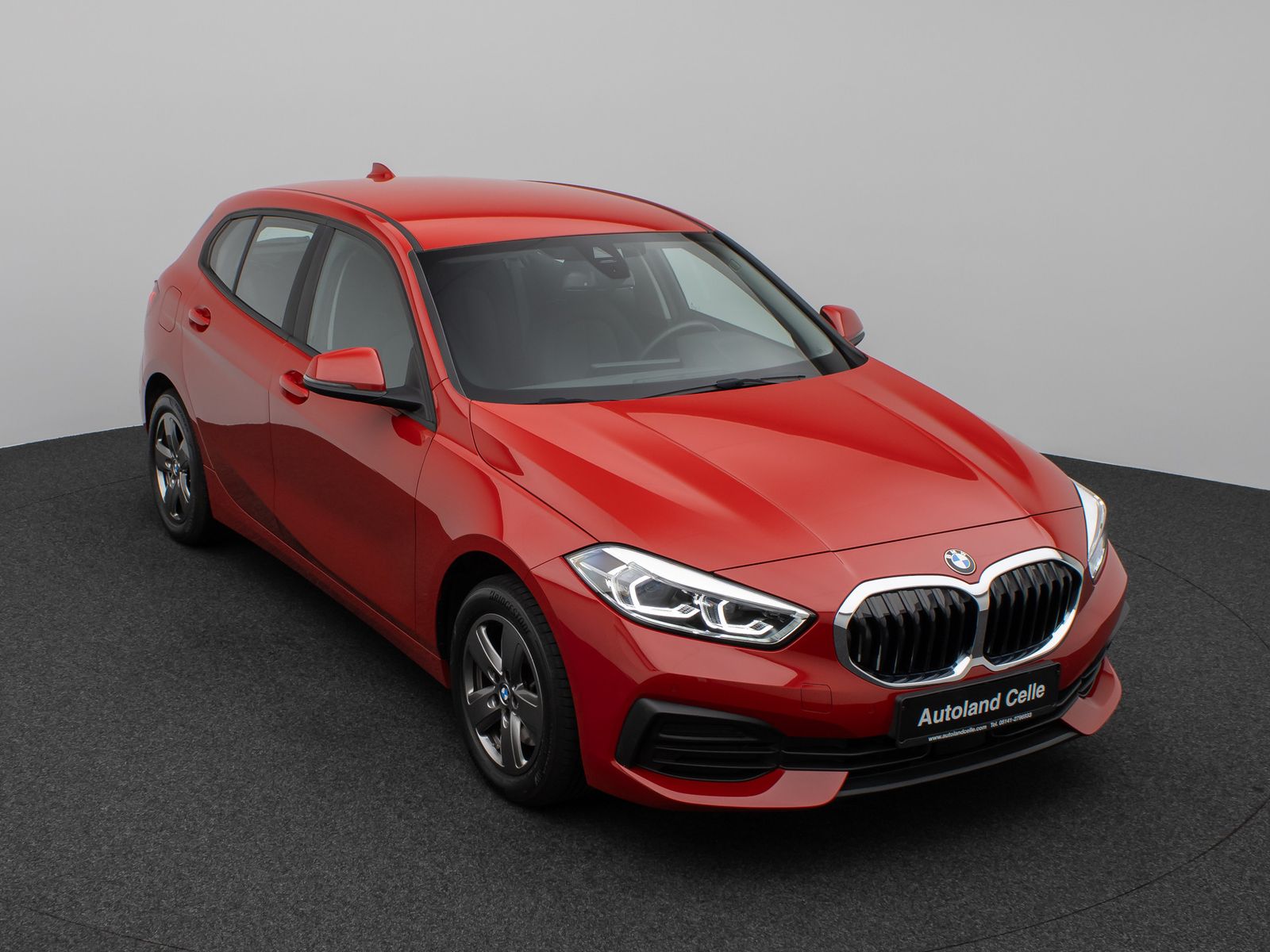 Fahrzeugabbildung BMW 118i GeschwindigReg Kamera DAB FernlichtAss LED