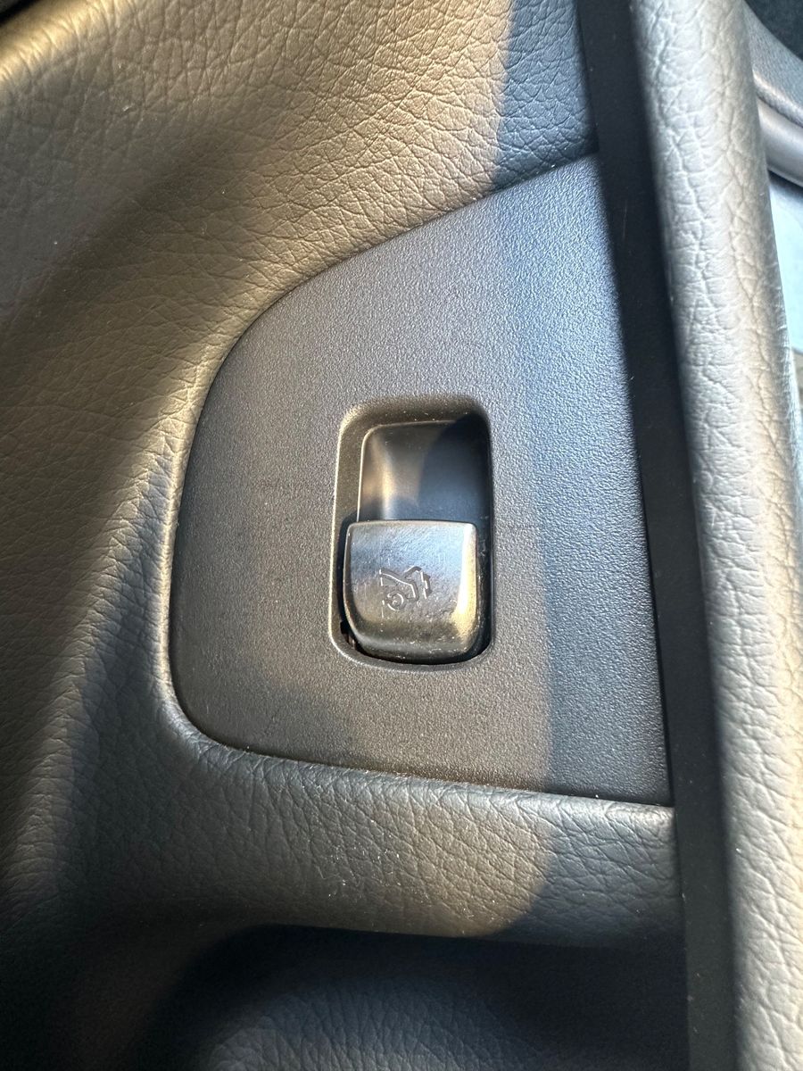 Fahrzeugabbildung Mercedes-Benz E 220 d T 4Matic Avantgarde NAV+LED+WIDESCEEN
