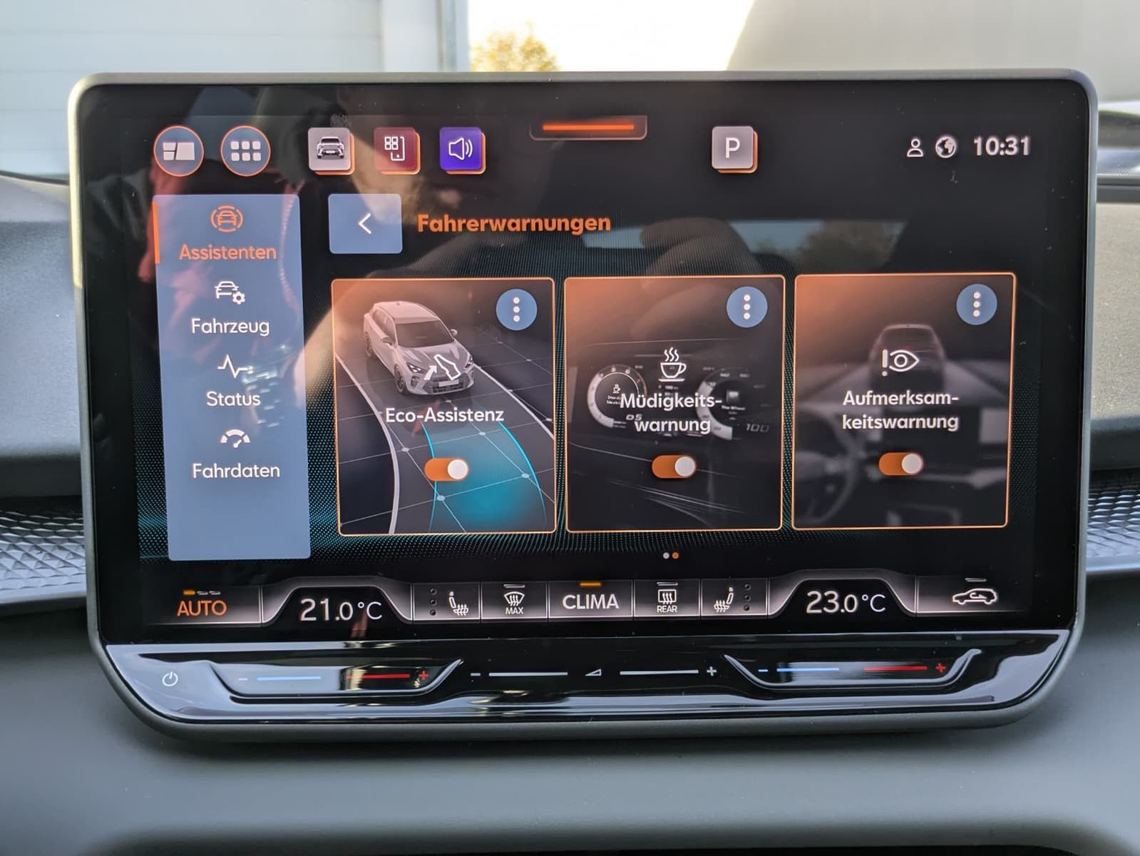 Fahrzeugabbildung CUPRA Terramar 2.0 TSI 4D VZ HUD*MATRIX*PANO*DCC*20"