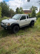 Nissan NISSAN NAVARA D22 4X4 ALLRAD PICKUP !!LKW!! - gebrauchte Nissan Navara aus dem Jahr 2003