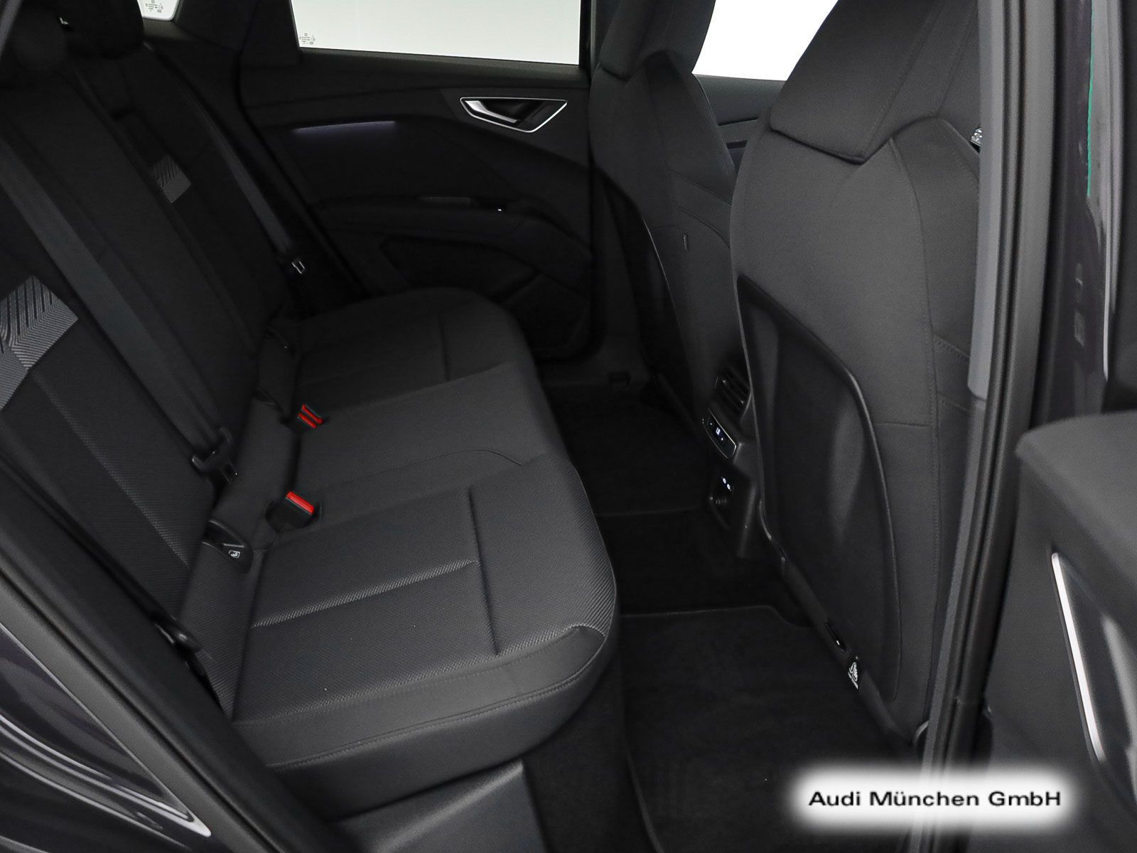Audi Q4 e-tron - Bild 13