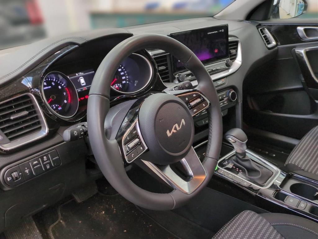 Kia Ceed_sw 1.5T 140 DCT7 VISION Komfort+ Navi ACC
