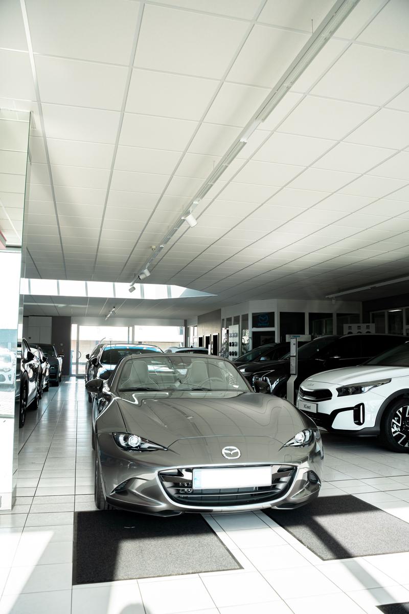 showroom-image-bottom