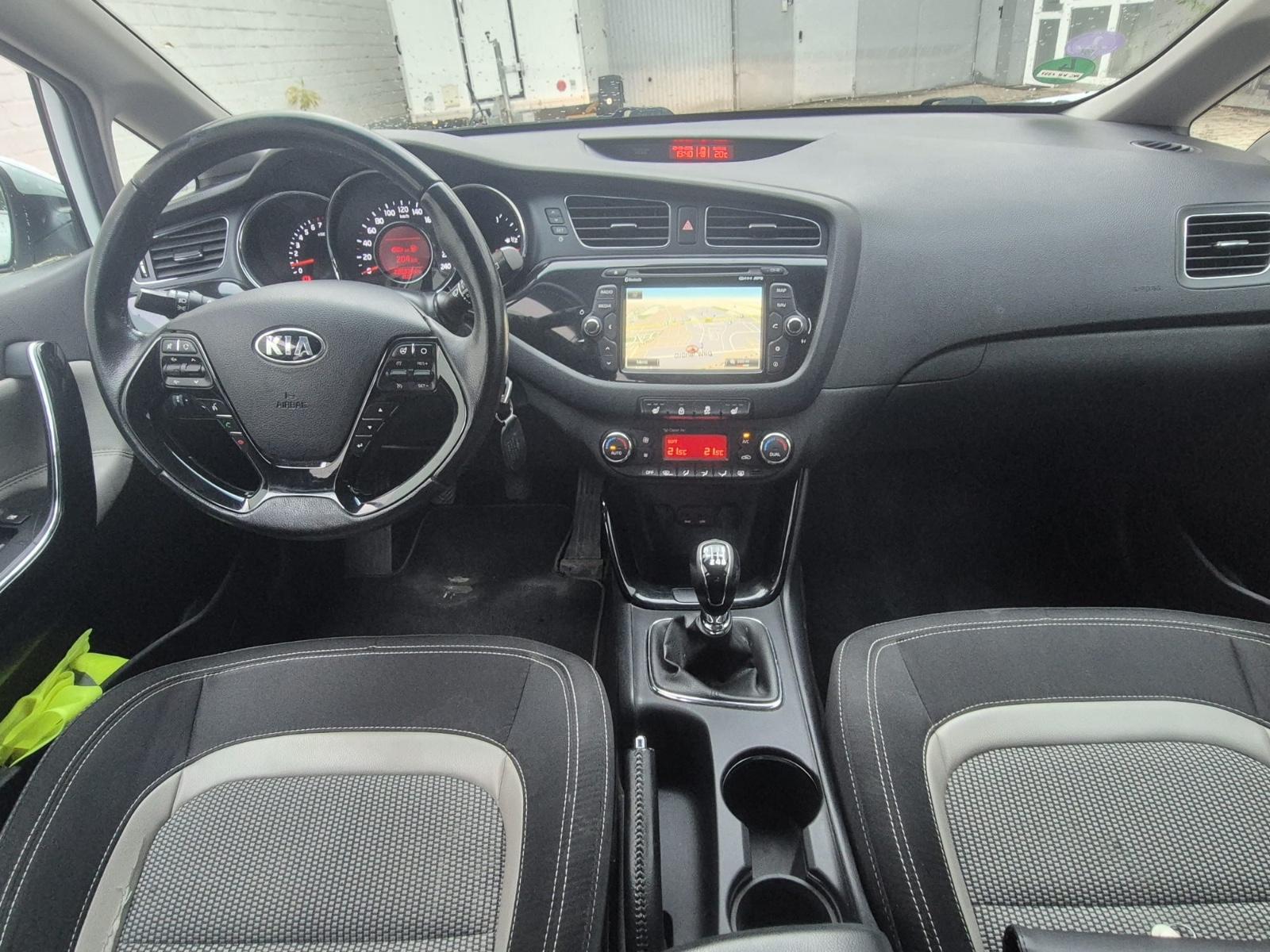 Kia cee'd 2014 — engine 1.396 cm³, 99 HP (73kW)