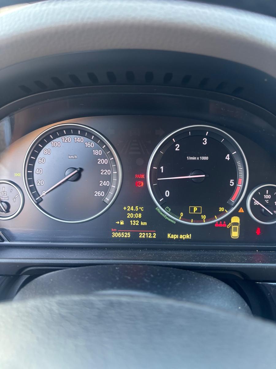 BMW 530 2010 — photo 10