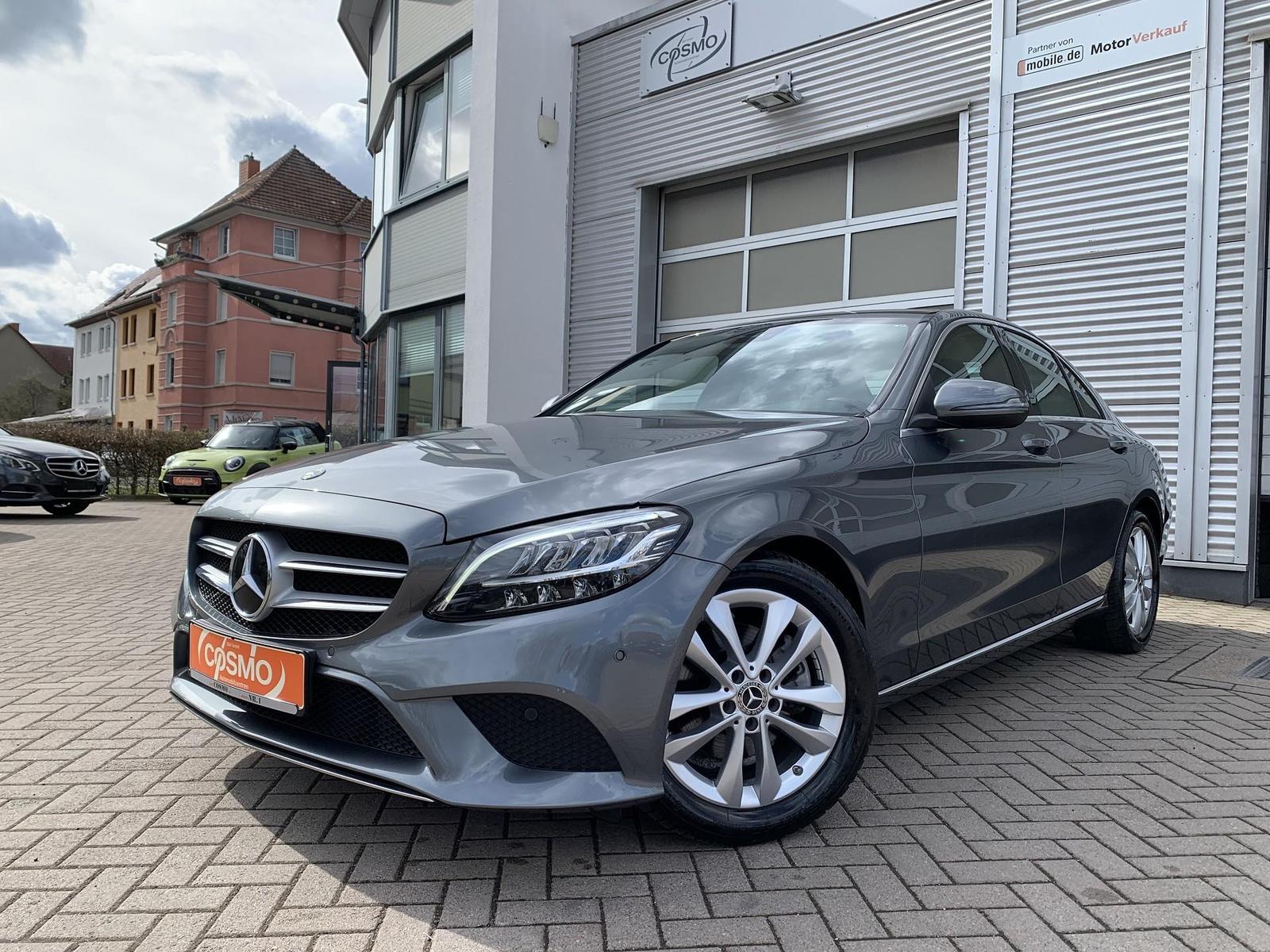 Mercedes-Benz C 200 C200 Limousine Standhzg+Kamera+LED+Navi