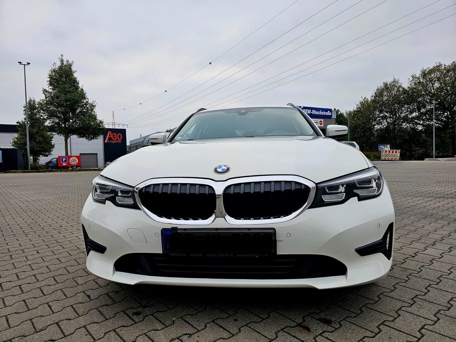 BMW BMW 318d G21