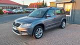Skoda Yeti Drive *AUTOMATIK*NAVI*KAMERA*SHZ*AHK*PDC* - graue Skoda Yeti