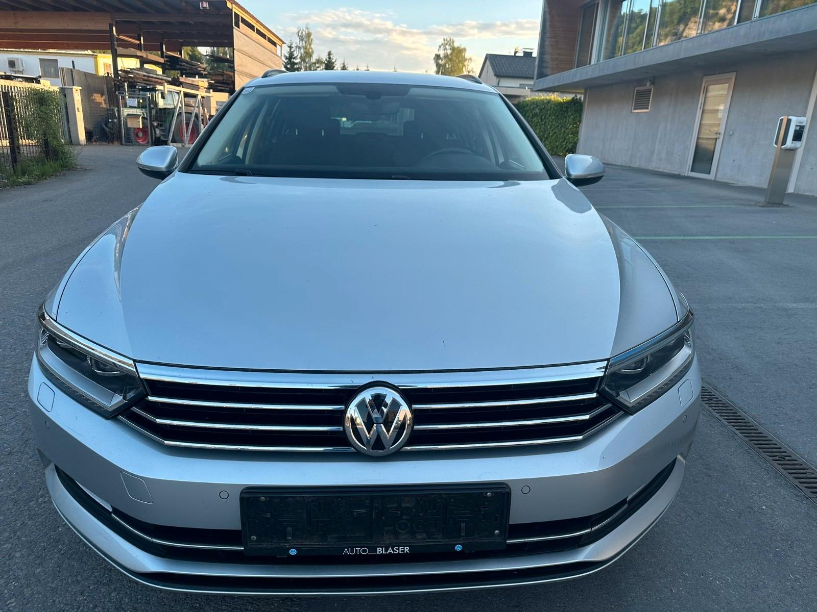 Volkswagen Passat Variant Comfortline/NAVI/KAMERA/SHZ/1HAND