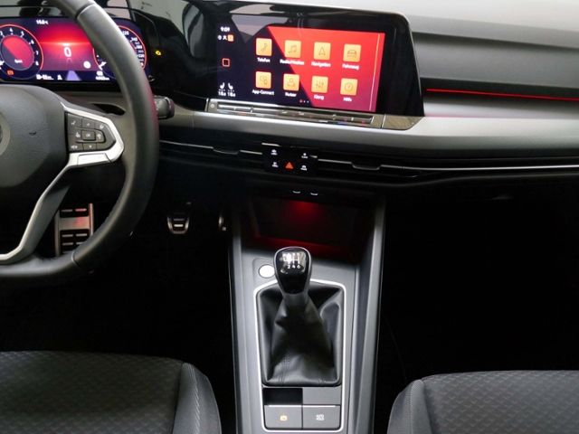 Fahrzeugabbildung Volkswagen Golf VIII "ACTIVE" 1.5 TSI | LED ACC Navi