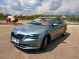 Skoda Superb 2.0 TDI SCR DSG Style Style 82.000km - Skoda Superb: 2.8