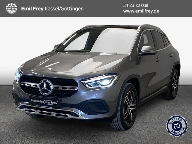 Mercedes-Benz GLA 250 e Progressive LED AHK PANO Kamera Memory