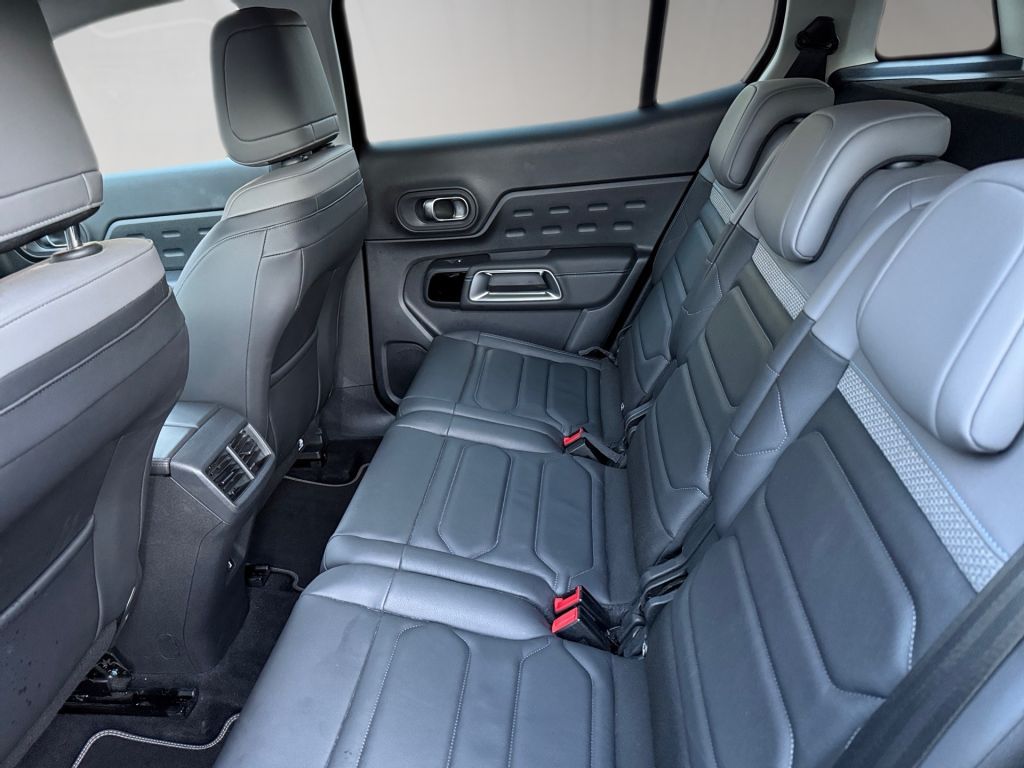 Fahrzeugabbildung Citroën C5 Aircross Hybrid 225 e-EAT8 SHINE PACK