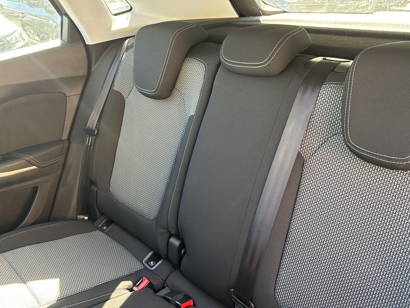Fahrzeugabbildung Opel Grandland X 1.2 Turbo 96kW Edition Auto