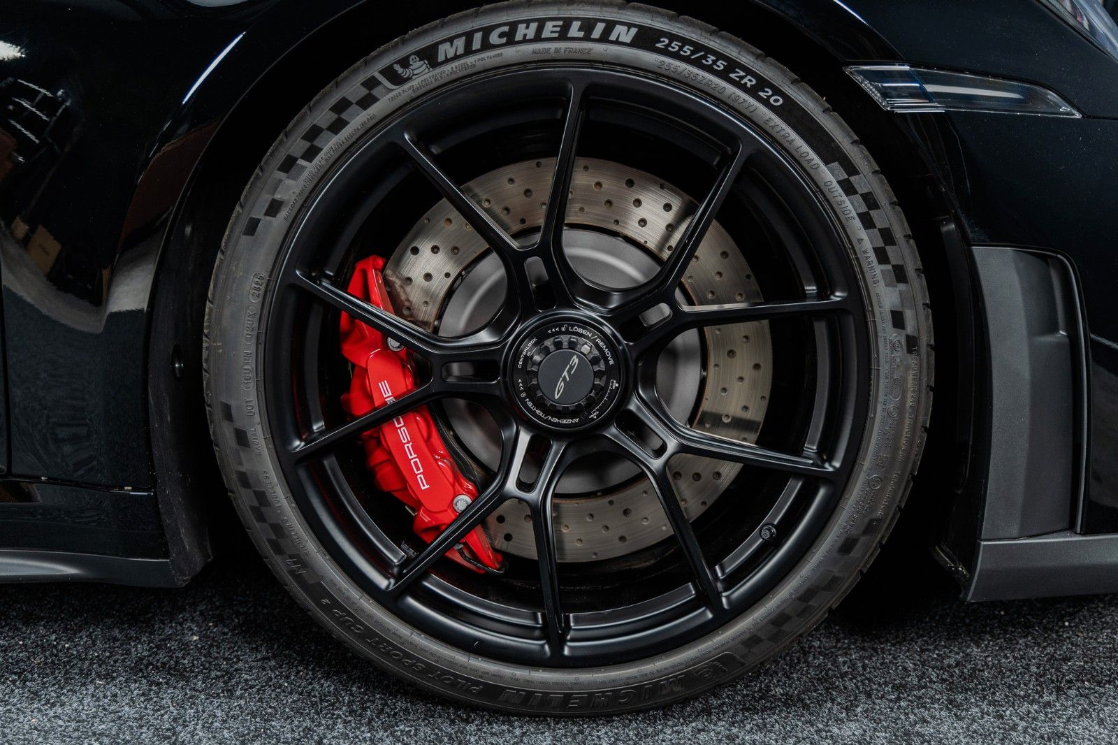 Fahrzeugabbildung Porsche GT3 + 1. Hand + 1.835 km + Lift + Carbon + BOSE