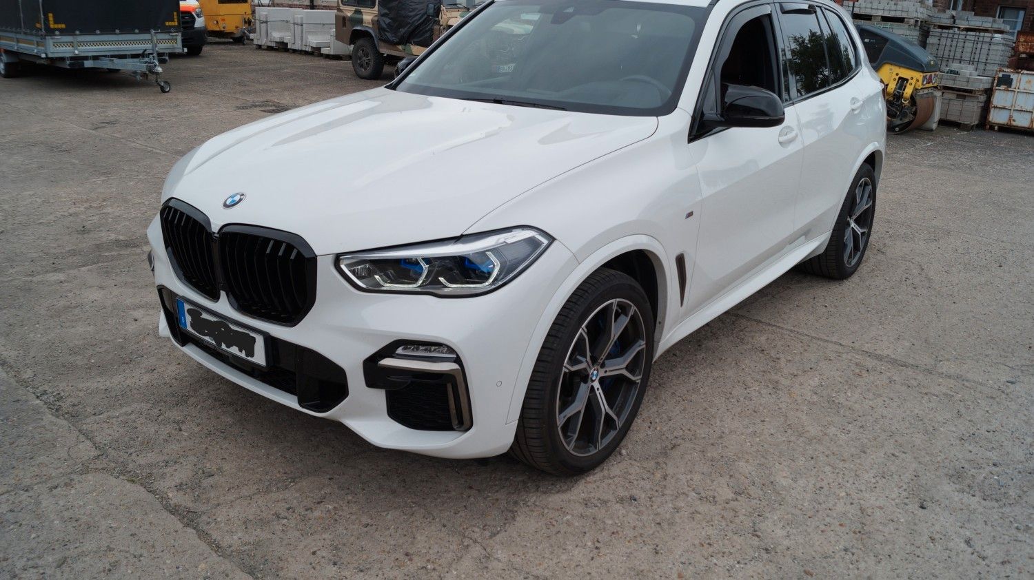 BMW X5 M50