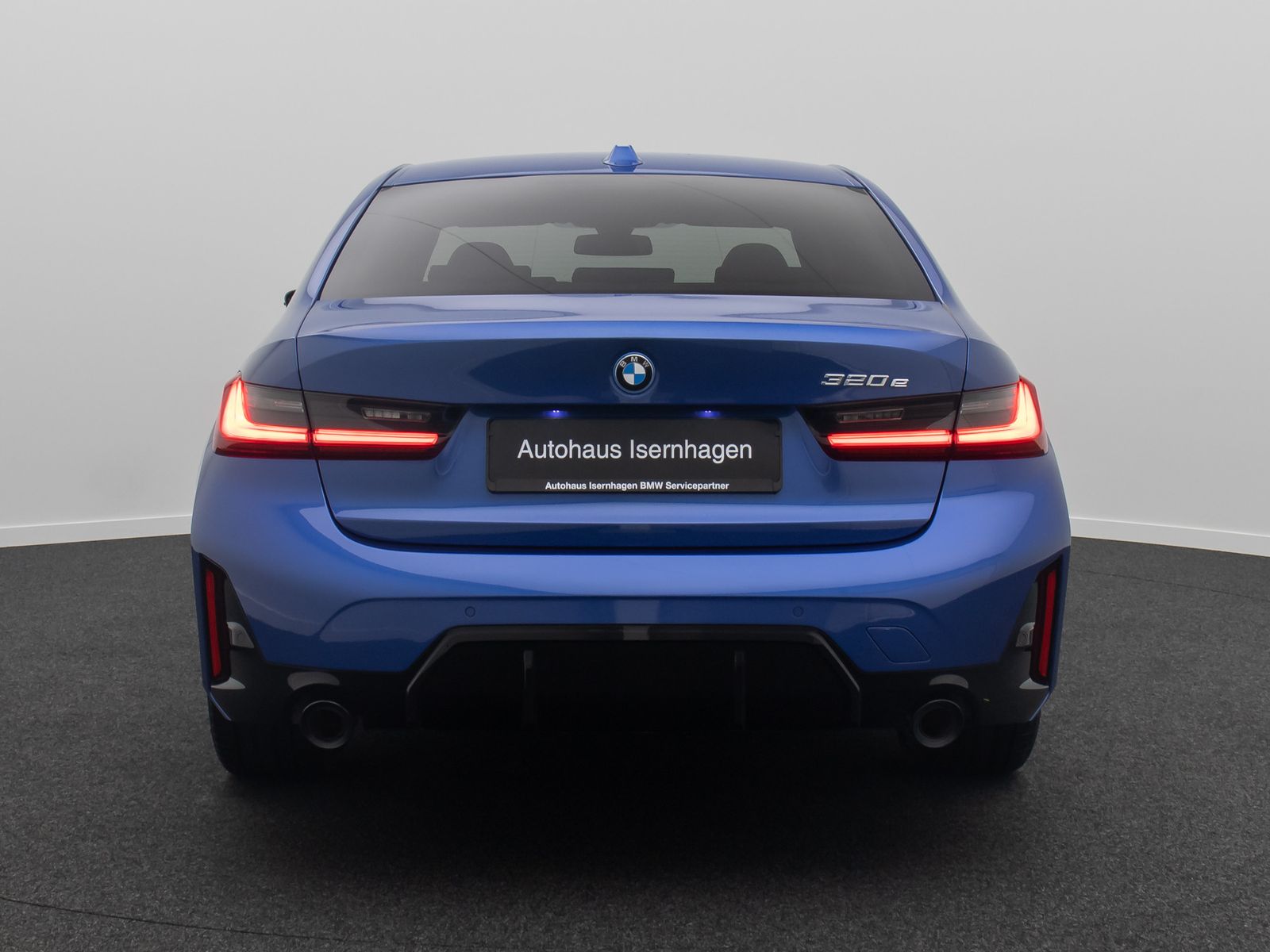 Fahrzeugabbildung BMW 320e M Spot DAB Widscreen PDC CockpitPlus 19Zoll