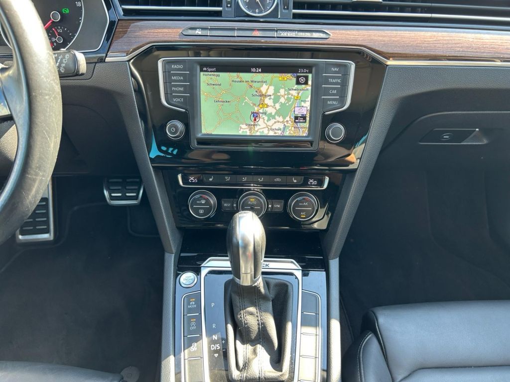 Fahrzeugabbildung Volkswagen Passat Alltrack 2.0 TDI SCR 4Motion DSG (BMT)