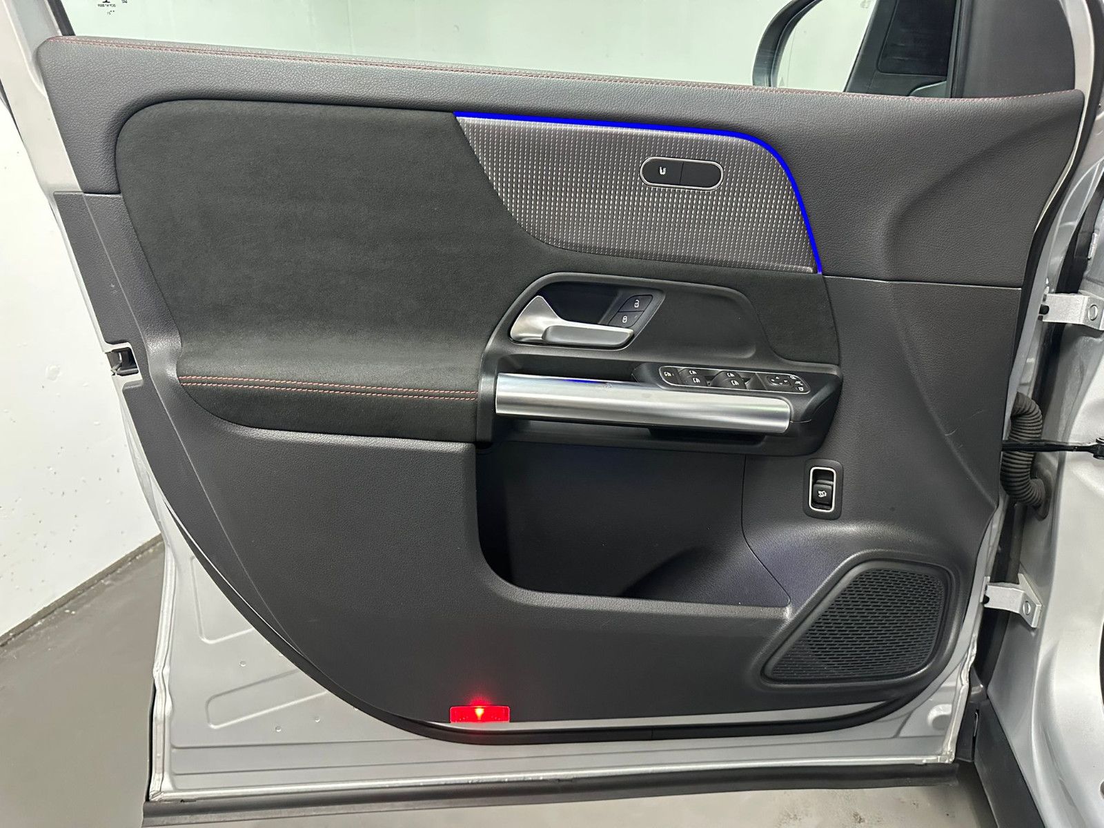 Fahrzeugabbildung Mercedes-Benz EQA 250 AMG-LINE*NIGHT*AHK*LED*IHC*NAVI*PANORAMA