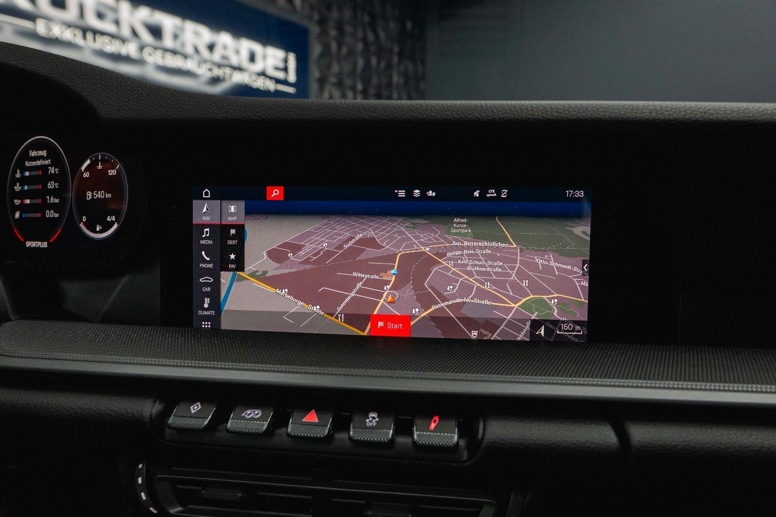 Fahrzeugabbildung Porsche 992 911 Carrera 4 S TECHART AKRAPOVIC 111 Punkte